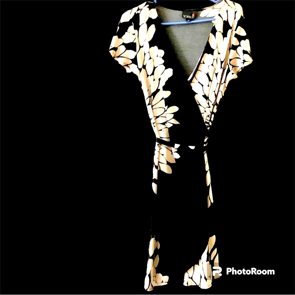 SCARLETT Black & White Wrap Dress Size 12 EUC